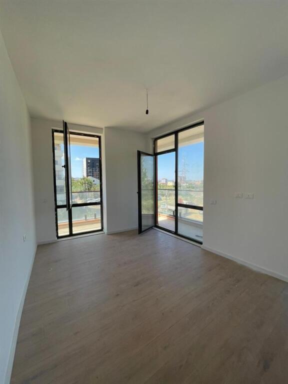 APPARTAMENTO IN VENDITA A PREZZO OCCASIONE 2+1 AL NUOVO BOULEVARD DI TIRANA