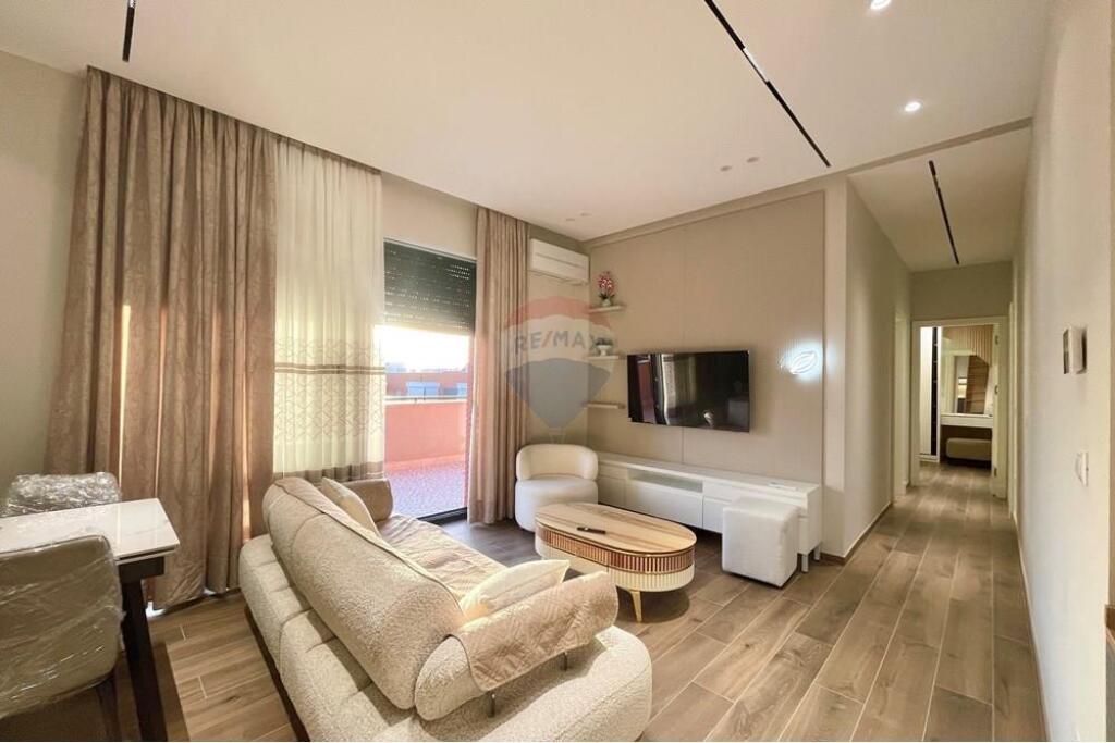 Super 2+1 apartment for rent at Delijorgji Complex