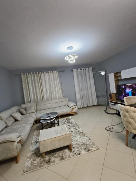Super Apartament luksoz ne shitje ne Fresk (110,000 Euro)