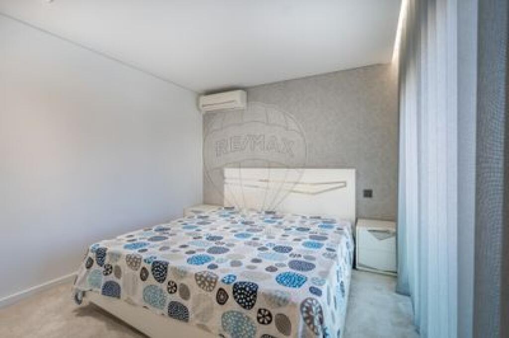 Appartamento 2+1+2 In Affitto a Pazari i Ri
