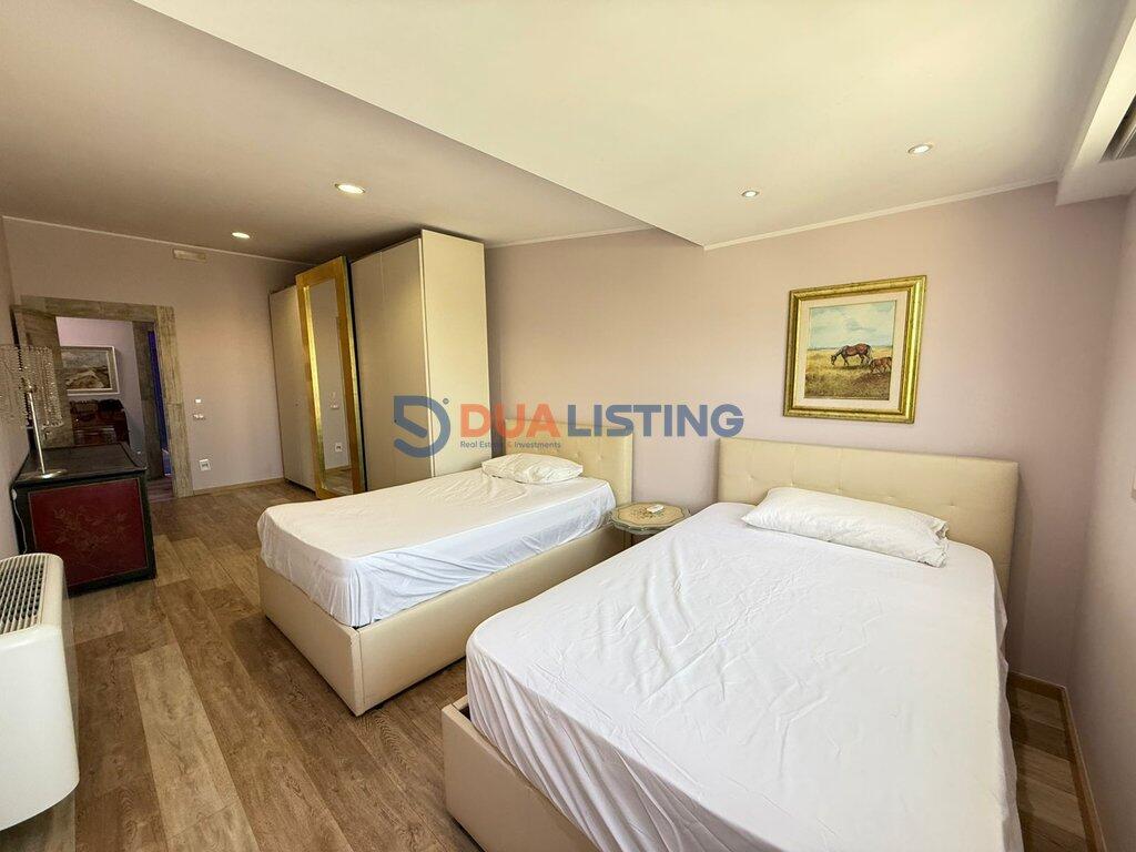 UNIQUE APARTMENT FOR RENT NEAR THE DRY LAKE!!