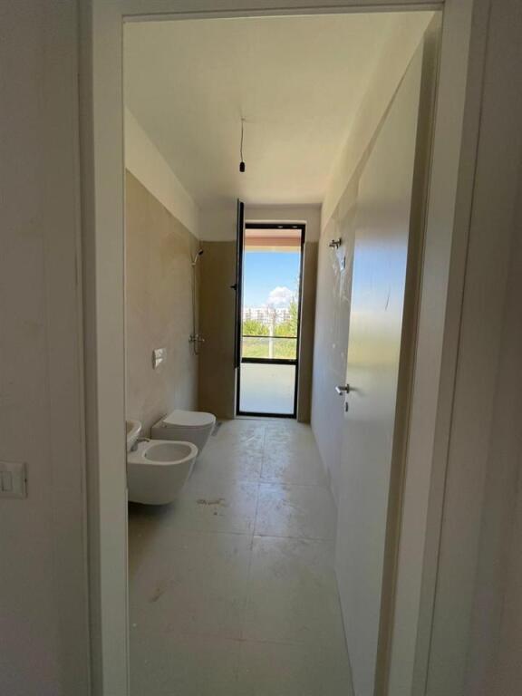 APPARTAMENTO IN VENDITA A PREZZO OCCASIONE 2+1 AL NUOVO BOULEVARD DI TIRANA