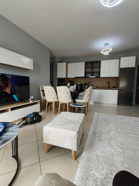Super Apartament luksoz ne shitje ne Fresk (110,000 Euro)