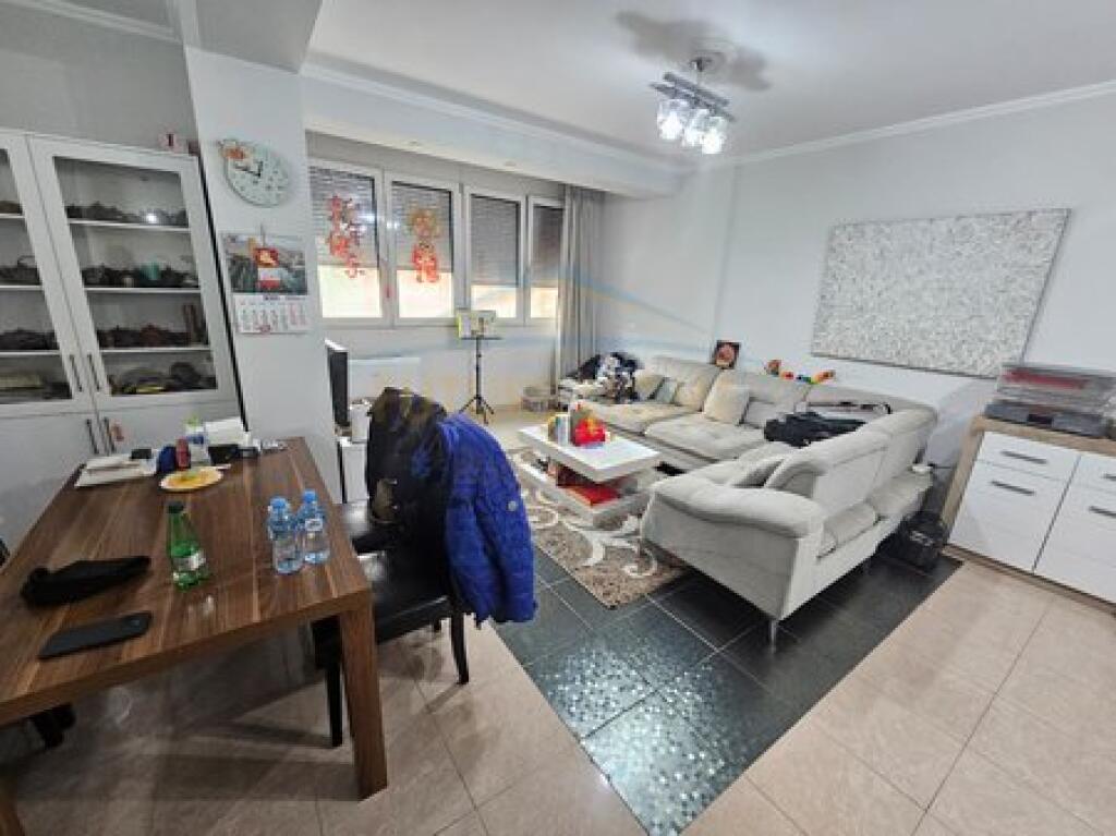 In vendita, Appartamento 3+1+2, Centro, Tirana.