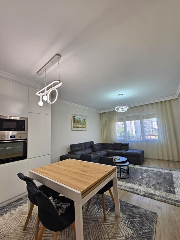 🔥 Luxury Super Apartment for Rent in Pazari i Ri