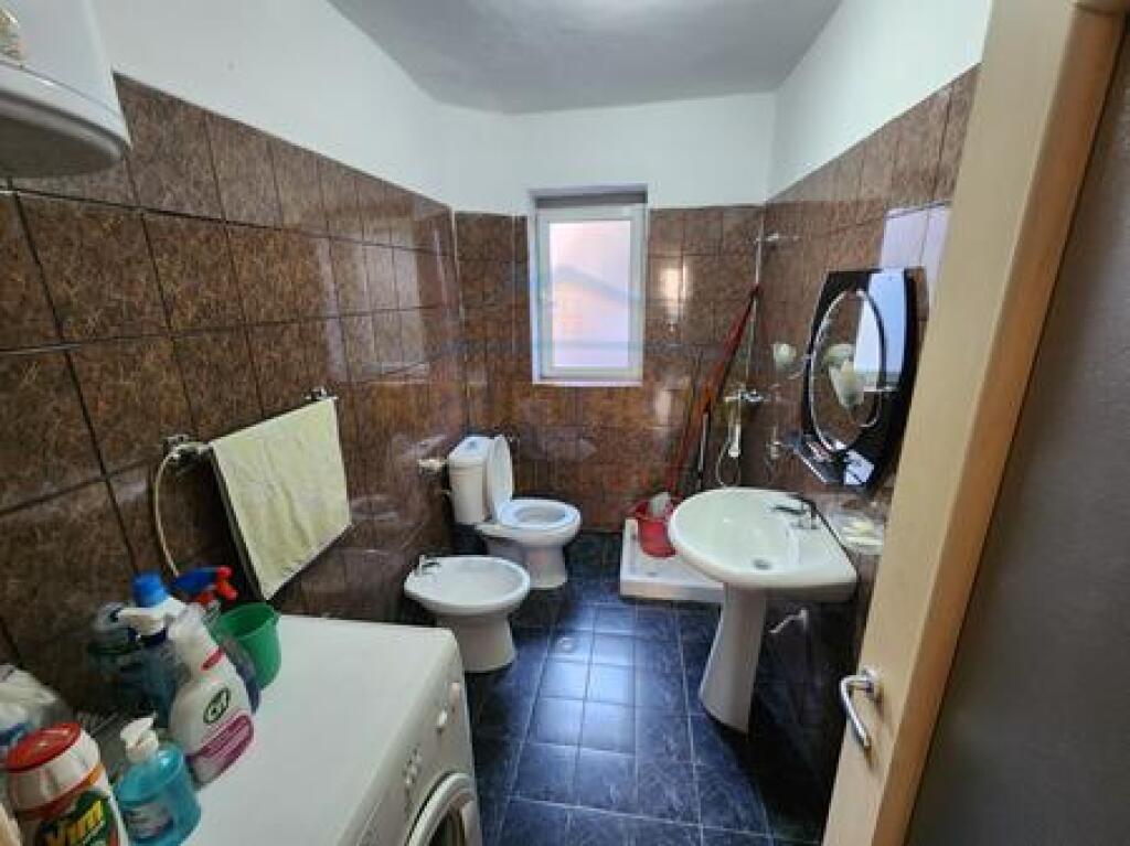Shitet, Apartament 3+1, Shkolla Baletit, Tiranë