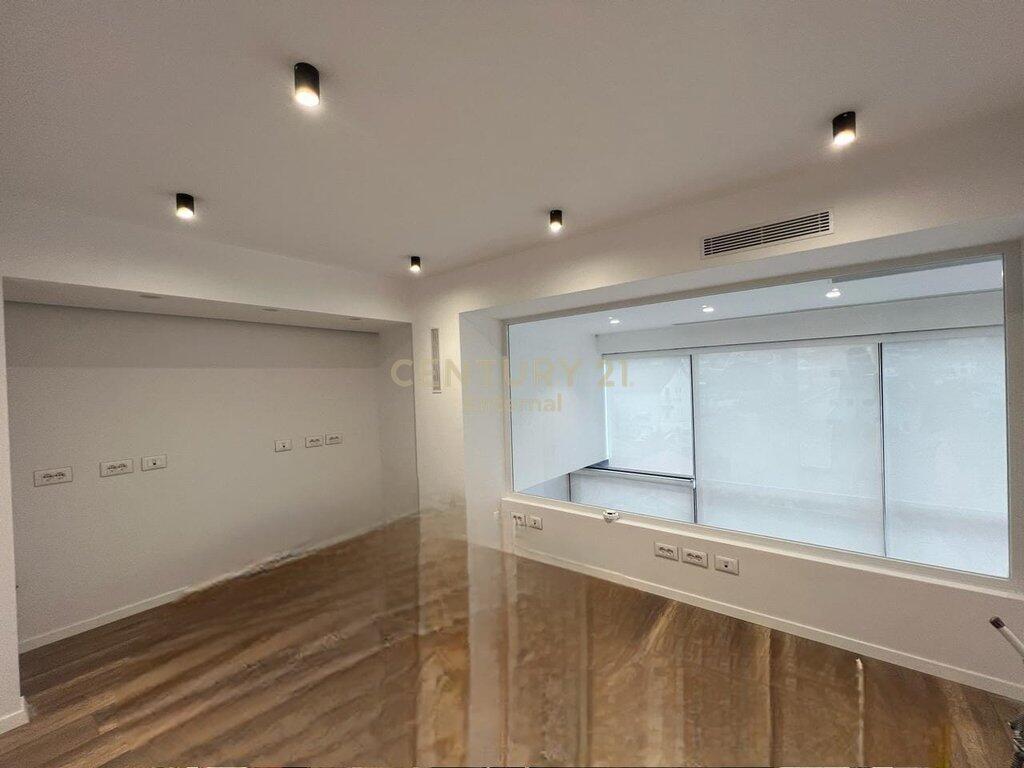 Unità in affitto a Tirana Golgen Park vicino a Amerikan 3 1.500 € /Mese