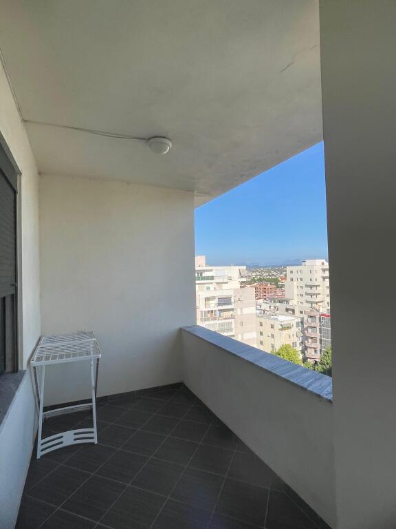 🏡 Apartament me qira – Rrota e Kuqe, Durrës
