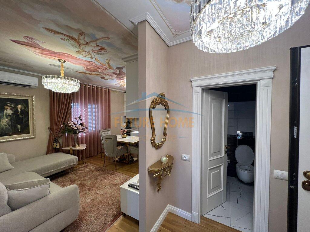 Tirane, affittasi appartamento 2+1+balcone al 9° piano, 73 m², 1.050 € (Myslym Shyri)
