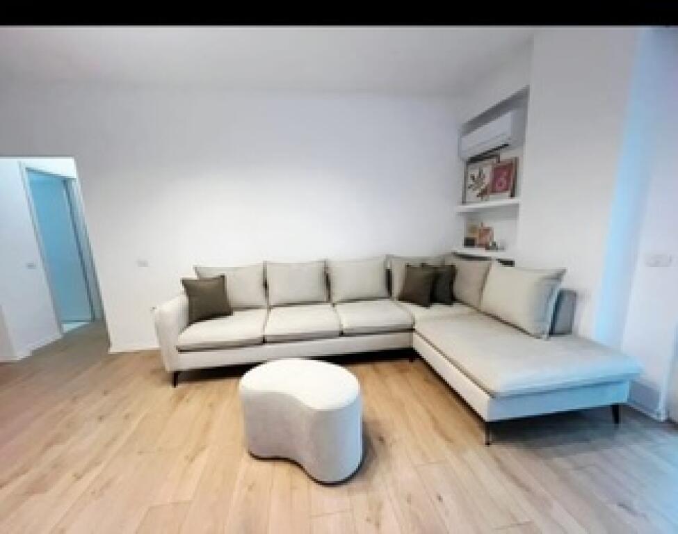 2+1 apartment for rent near the Red School near the New Bazaar for 700