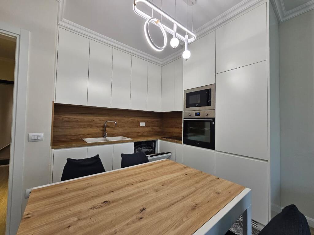 🔥 Luxury Super Apartment for Rent in Pazari i Ri