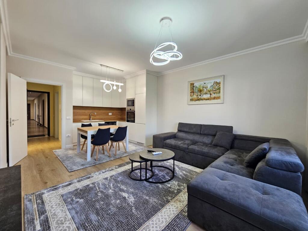🔥 Luxury Super Apartment for Rent in Pazari i Ri