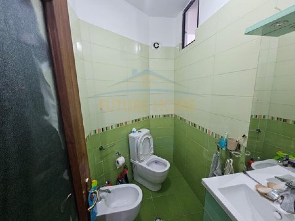 In vendita, Appartamento 3+1+2, Centro, Tirana.