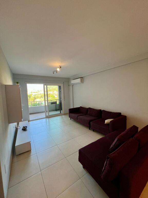 Jepet me qira Apartament 2+1, Kinostudio, Tiranë
