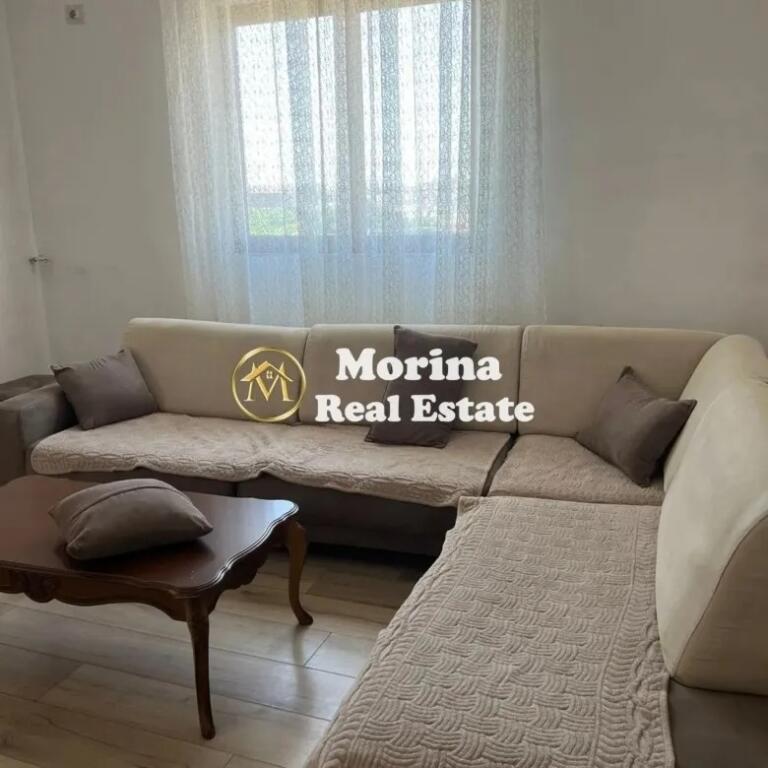Affitto, ingresso privato, 2+1, 5 Maji, 400 euro / mese.