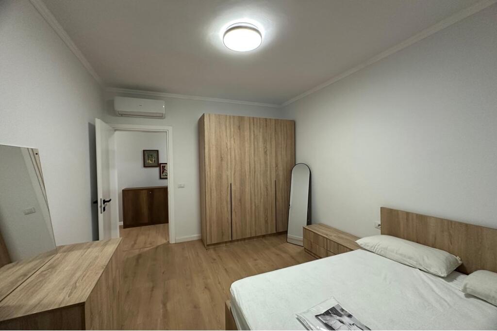 Appartamento - In Affitto - Via Durrës, Tirana