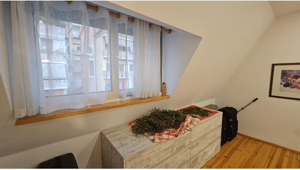 Duplex per qera 2+1+2 / 900 Euro !!!!