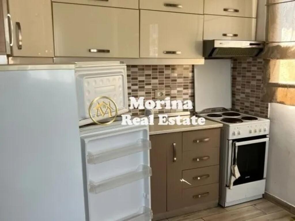 Affitto, ingresso privato, 2+1, 5 Maji, 400 euro / mese.