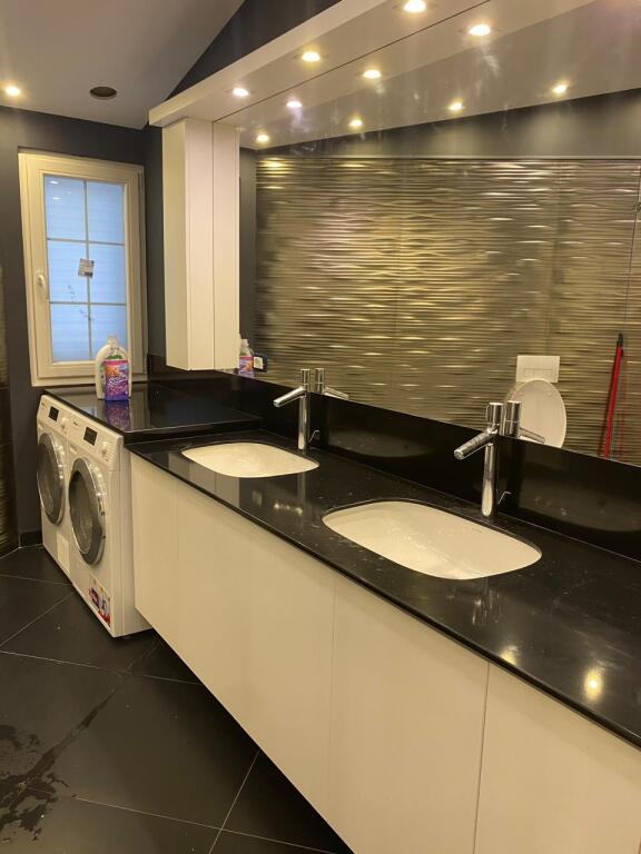 Jepet me Qira apartament 3+1 Elitar tek Rezidenca “Kodra e Diellit”