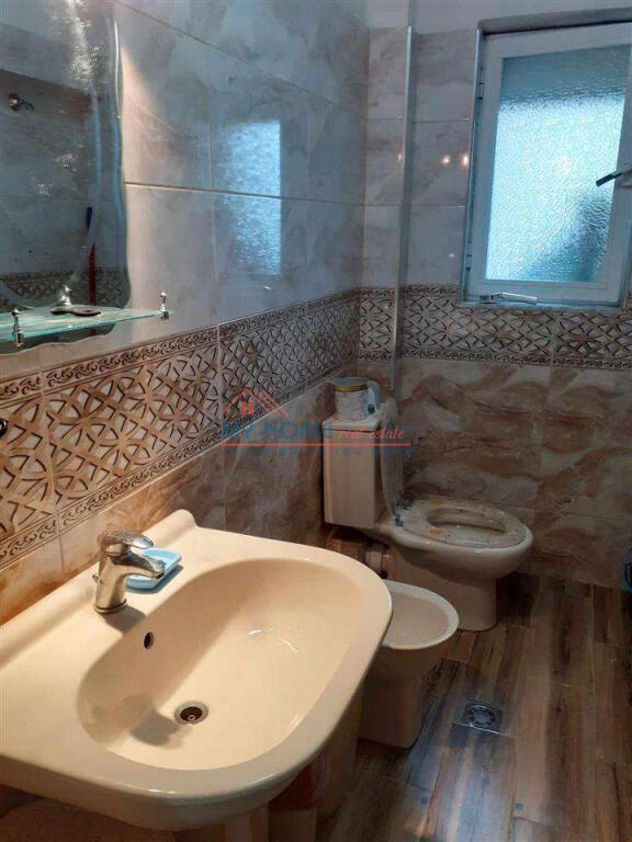 Apartament 1+1 me qera tek Klan Tv ne Tirane