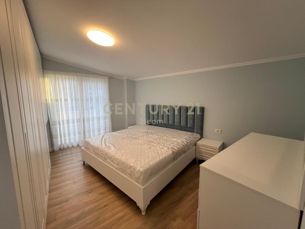 Rent, modern penthouse 2+1+2 in the Dry Lake area!