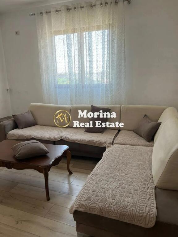 Affitto, ingresso privato, 2+1, 5 Maji, 400 euro / mese.