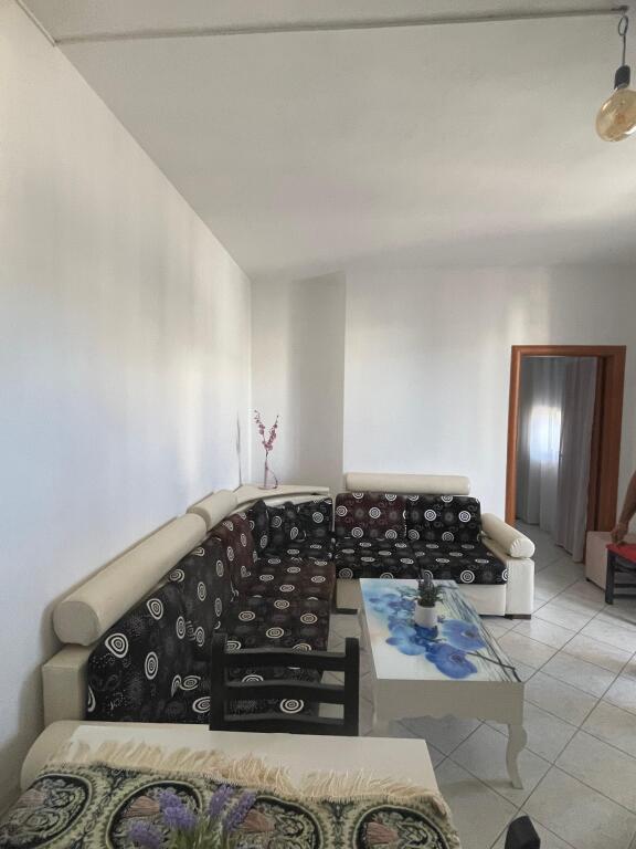 🏡 Apartament me qira – Rrota e Kuqe, Durrës
