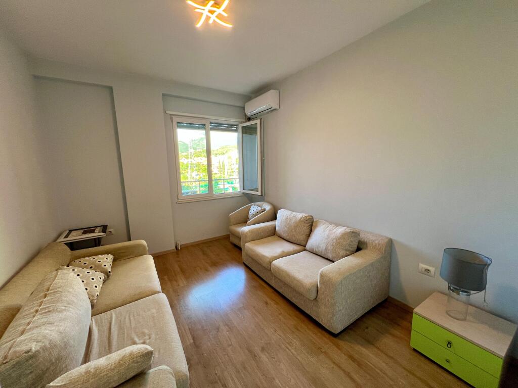 Jepet me qira Apartament 2+1, Kinostudio, Tiranë
