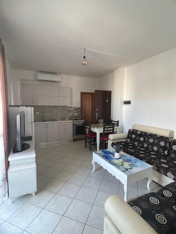 🏡 Apartament me qira – Rrota e Kuqe, Durrës