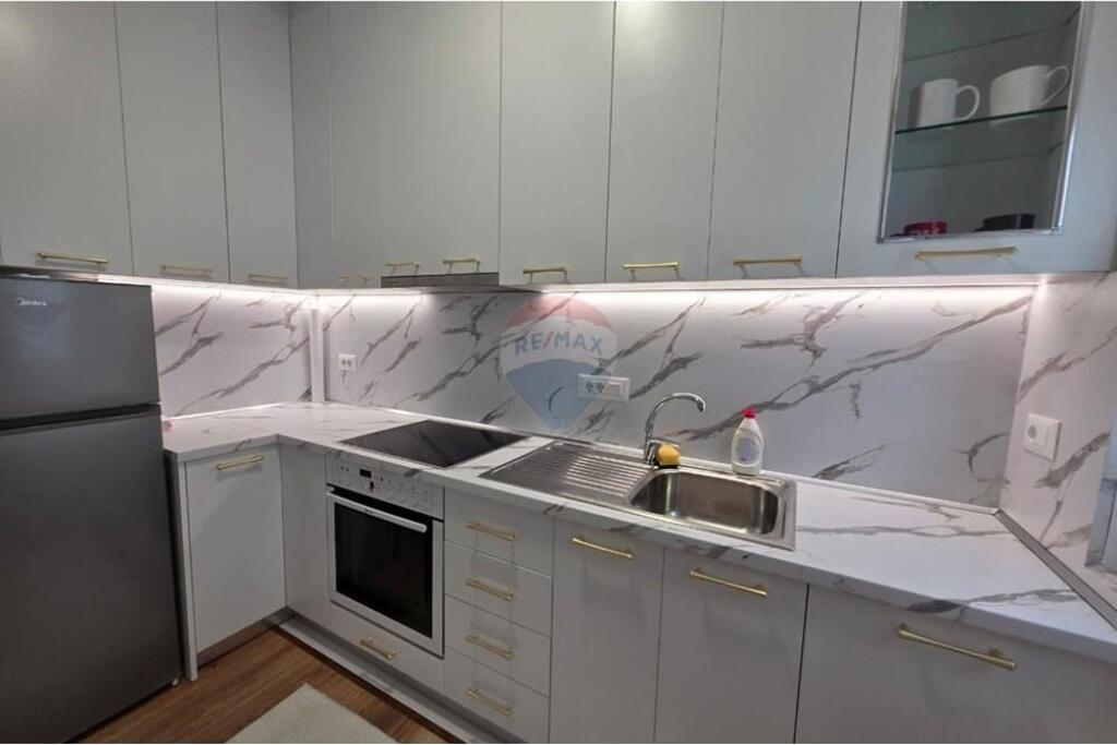 2+1 APARTMENT FOR RENT NEAR PETRO NINI!