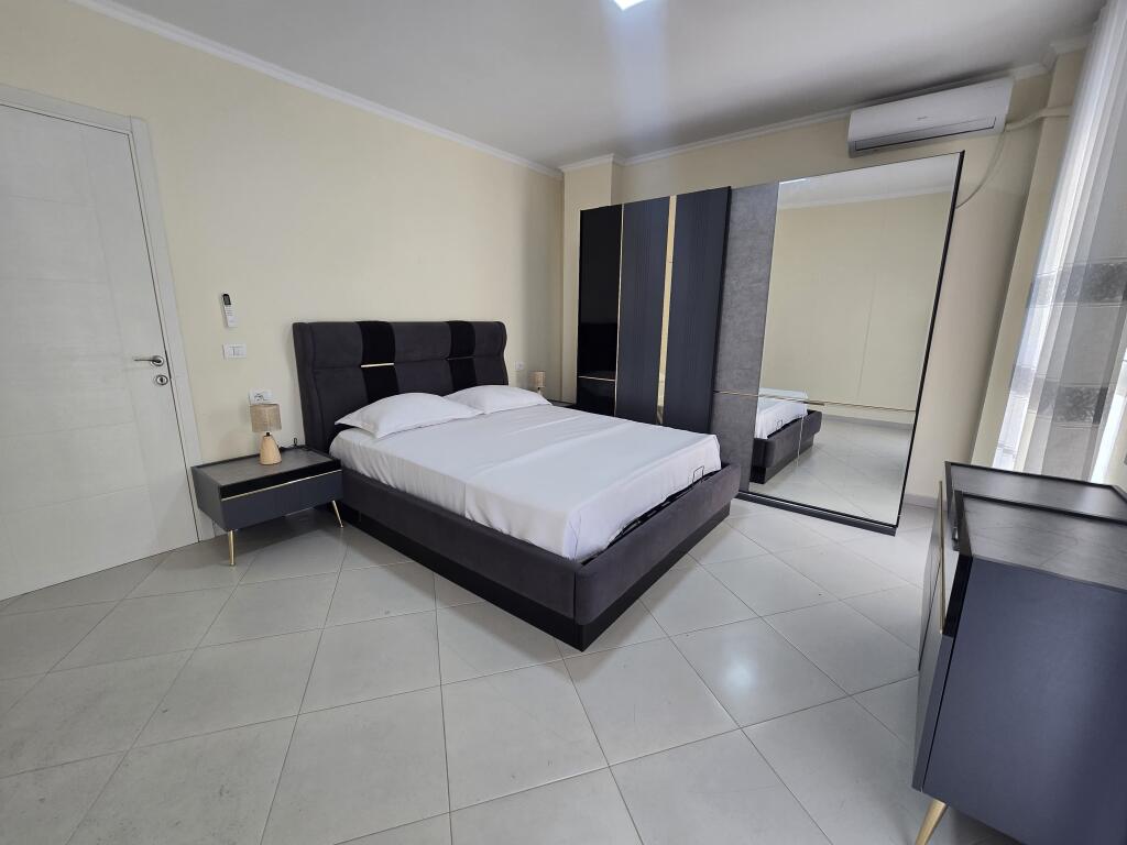 *Apartament  2+1+Ballkon me Qira*