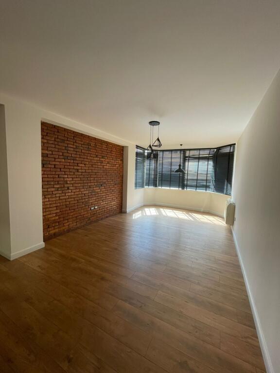 Apartament me qera Komuna e Parisit