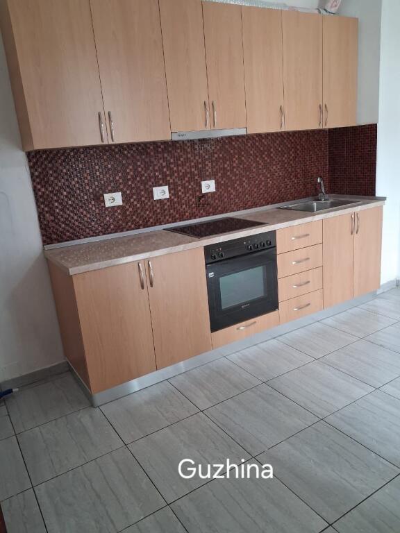 APARTAMENT ME QERA 3+1 ALLIAS 450 EURO