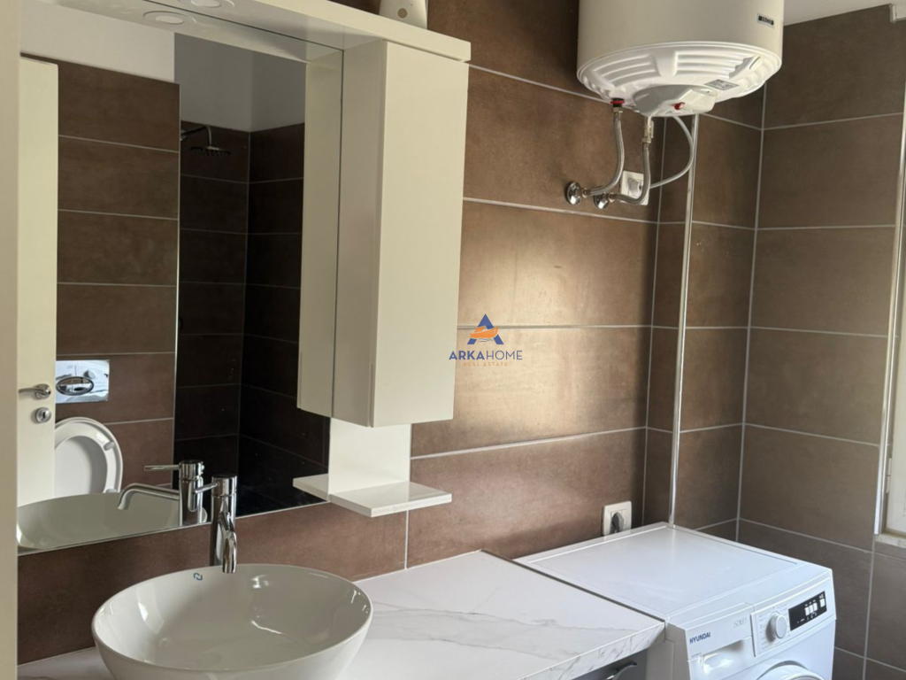 SHITET APARTAMENT 1+1+BALLKON "FRESKU" 97.000 EURO.
