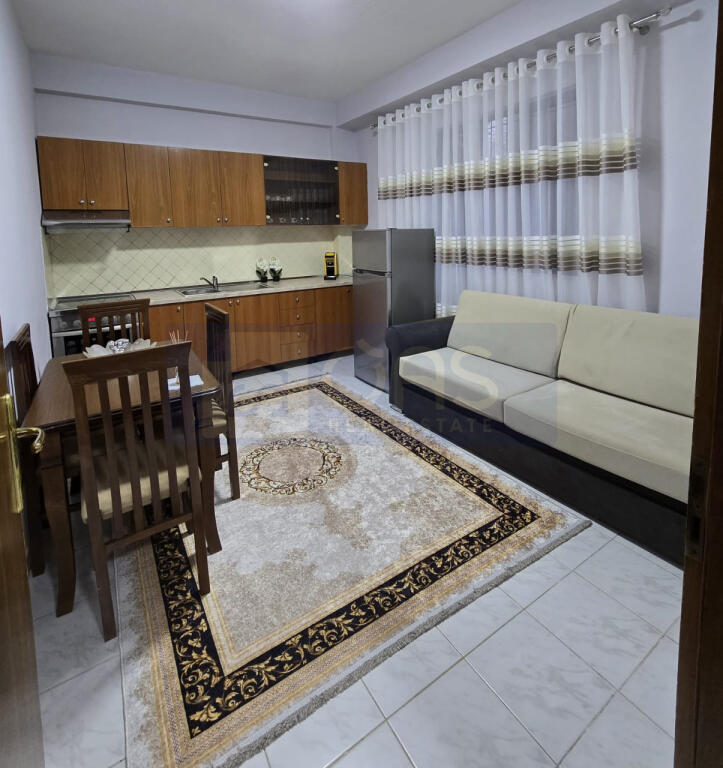 Jepet me qera apartament 2+1 ne Vasil Shanto