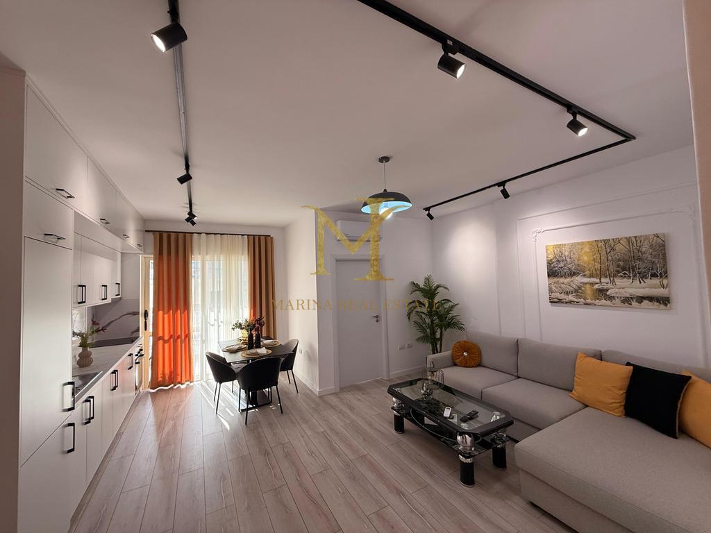 Shitet Super Apartament 1+1 i investuar, plazh Rrota Kuqe !