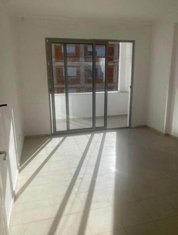 Yzberisht, apartment 2+1 84.4 m2 for sale, (87,000 euro)
