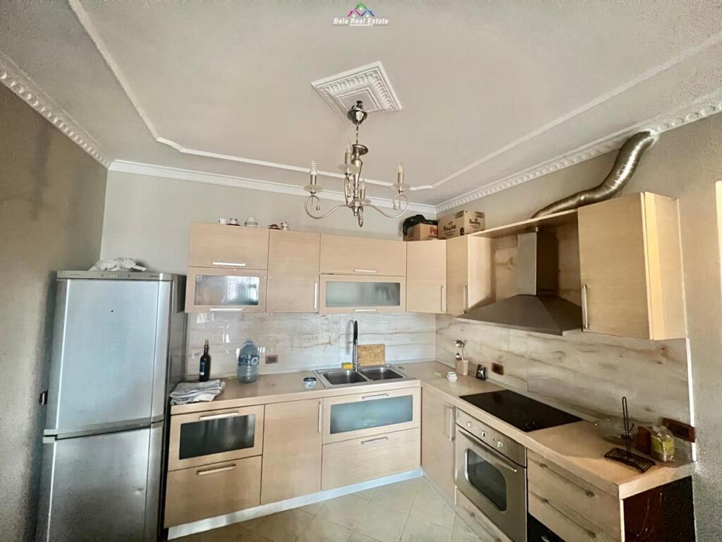 Appartamento In Affitto 3+1+2 A 21 Dhjetori (ID B230108) Tirana