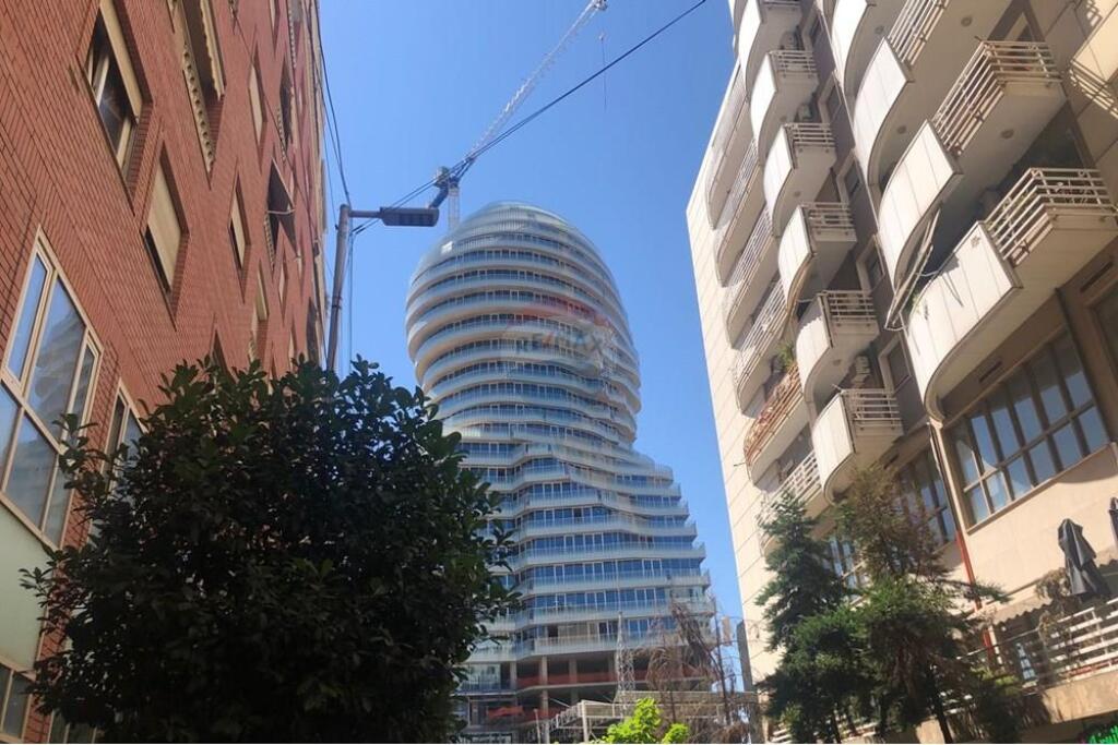 Ambient per Zyra te Galeria !