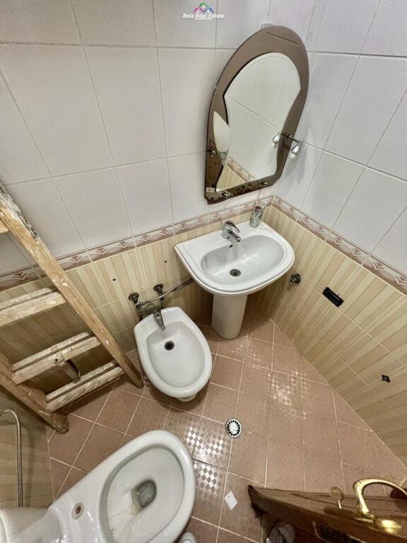 Appartamento In Affitto 3+1+2 A 21 Dhjetori (ID B230108) Tirana