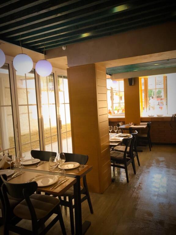 Ristorante in affitto in Via Durazzo/2100 euro