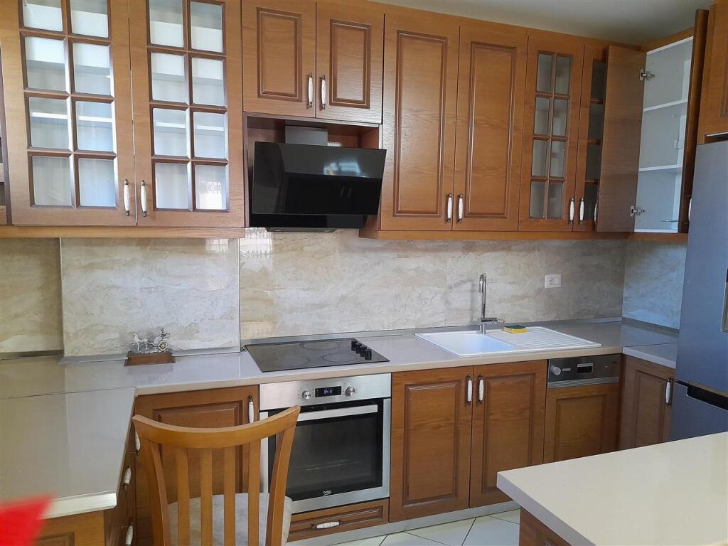 Appartamento 2+1 in affitto Fresk Tirana