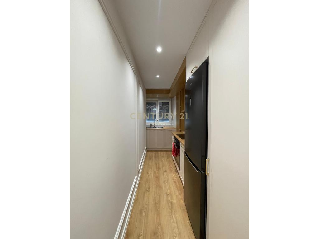 QIRA, APARTAMENT MODERN 1+1, TIRANA E RE!