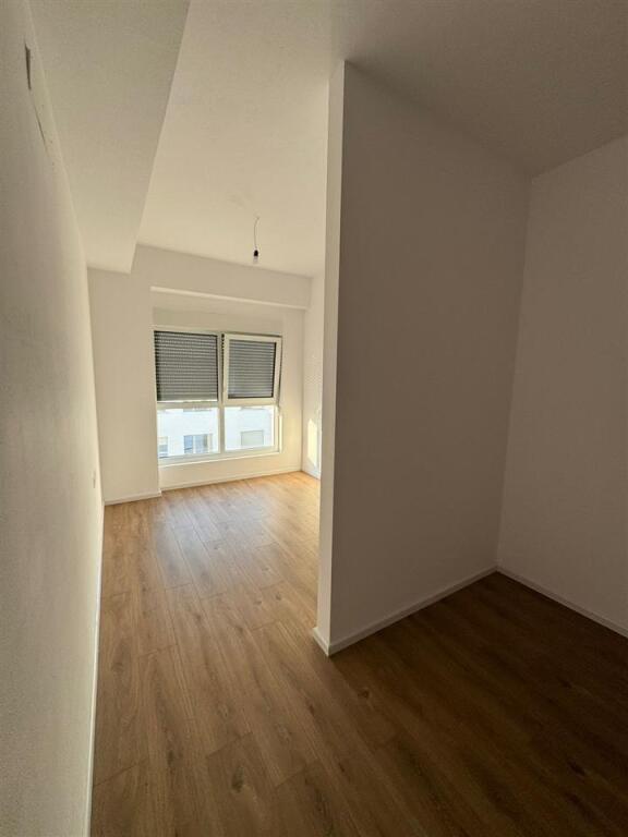 Jepet apartament 2+1 tek rezidencs Kaimi , Ali Dem (e pa mobiluar) 