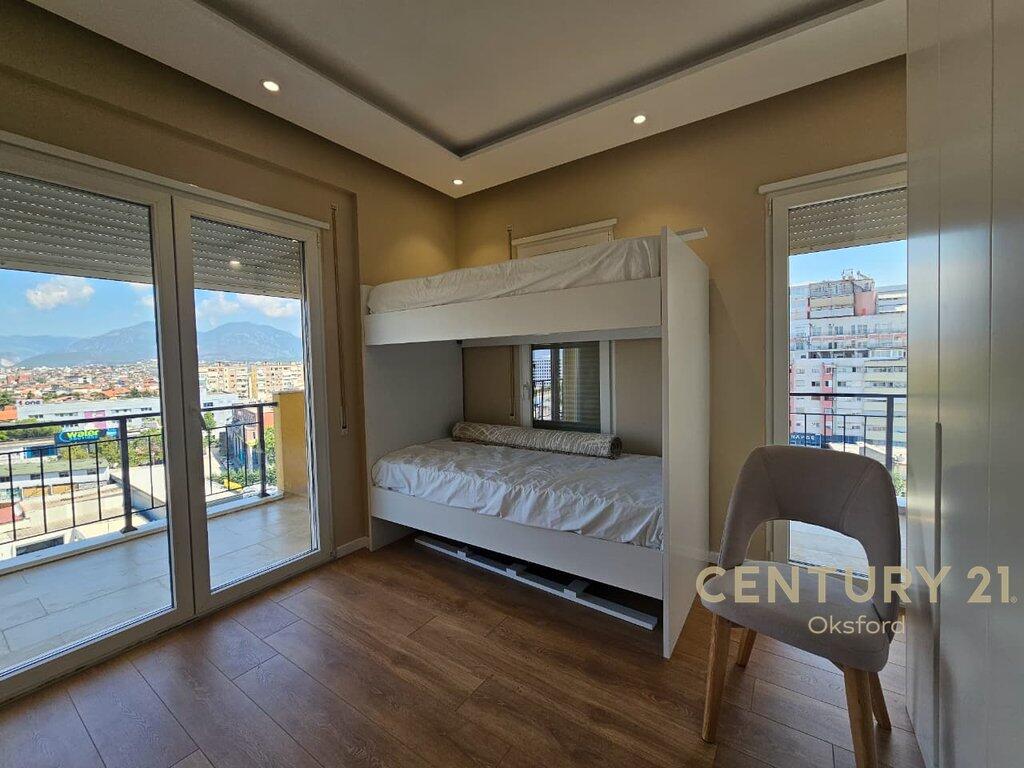 JEPET ME QERA APARTAMENT 2+1+PARKING NE LAPRAK