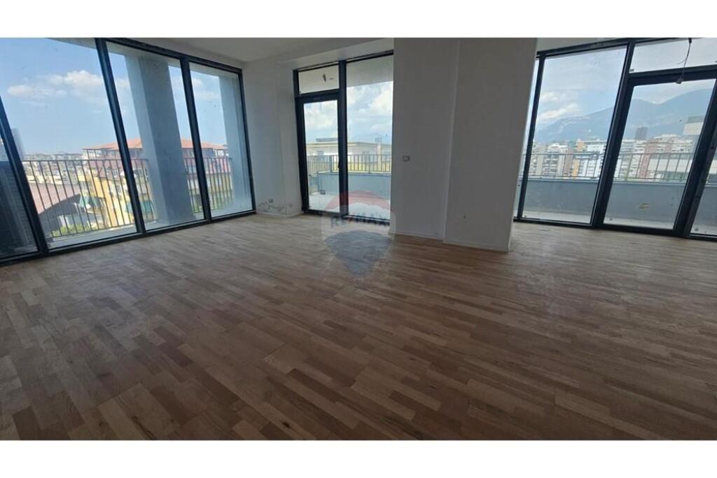 Zyre per qira te Lake View Liqeni Tiranes !