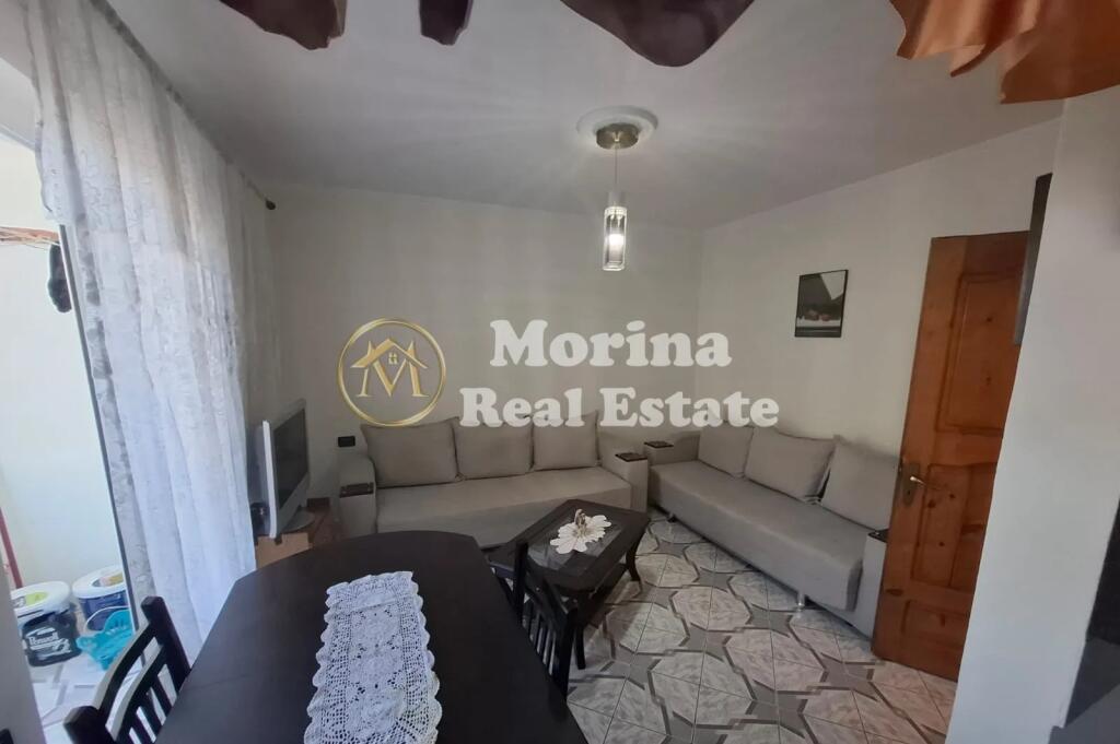 Affitto, Appartamento 1+1, a Kinostudio, 350 Euro/Mese