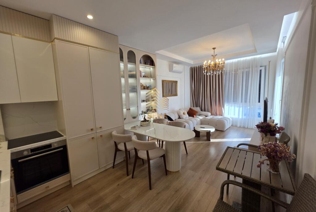 Affitto, Appartamento 1+1+blk, Complesso Erli, 750 Euro/mese
