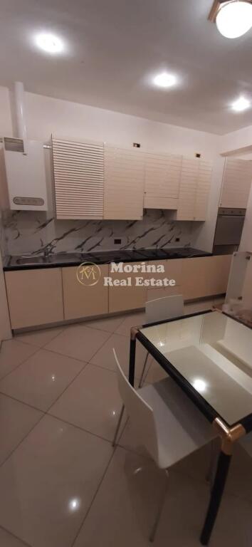 Affitto Appartamento 1+1+ Angolo cottura, Kinostudio, 500 Euro/Mese
