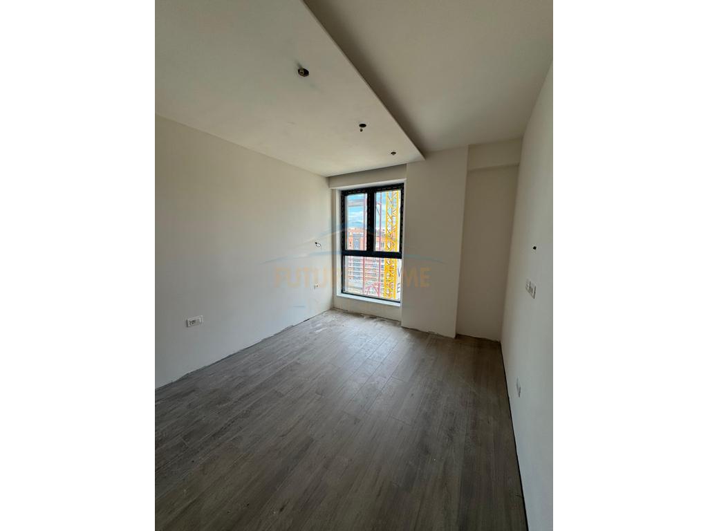 Shitet, Apartament 1+1, Bulevardi i Ri, Tiranë.